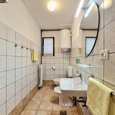Apartamento Sunny With Large Balcony By Mihaela